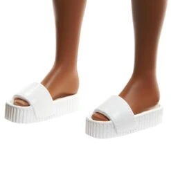 Barbie - Muñeca Fashionista - Camiseta Leopardo Neón -Juguetes Para Niños medias 177