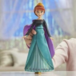 Frozen - Muñeca Cantarina Anna Frozen 2 -Juguetes Para Niños medias 217