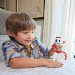 MATTEL Toy Story - Forky - Muñeco Parlanchín 17 MATTEL Toy Story - Forky - Muñeco Parlanchín -Juguetes Para Niños medias 2535