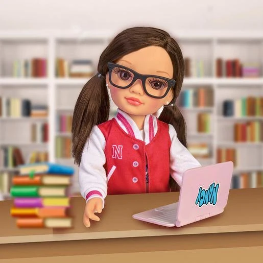 Famosa Nancy - Un Día En El Instituto 4 Famosa Nancy - Un Día En El Instituto - Imagen 2